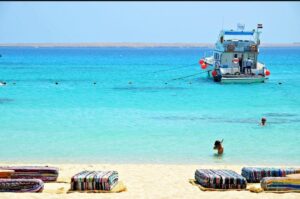glass bottom boat hurghada excursion