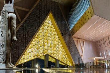 Grand Egyptian Museum & Pyramids from Sharm El Sheikh (Small Group by Minivan)